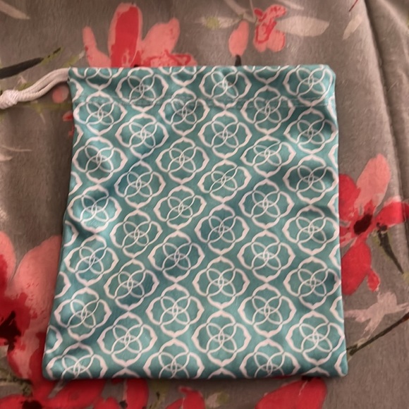 Kendra Scott Watch - Picture 7 of 7